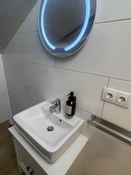 Buxtehude*Wohnung*100Qm*6 Schlafplaetze*Neu* Zewnętrze zdjęcie